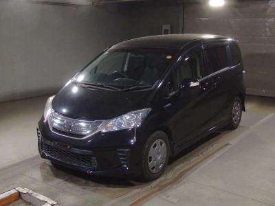 HONDA FREED HYBRID