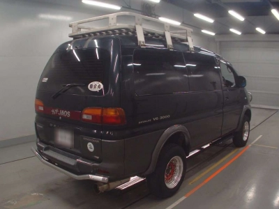 MITSUBISHI DELICA SPACE GEAR