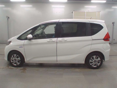 HONDA FREED HYBRID