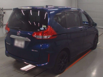 HONDA FREED + HYBRID