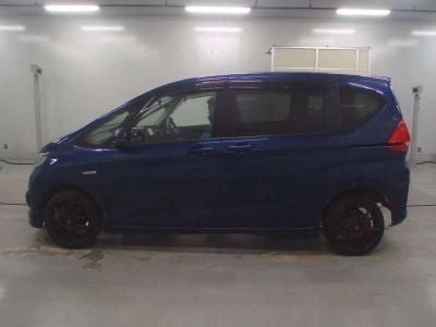 HONDA FREED + HYBRID