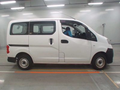 NISSAN NV200 VANETTE VAN