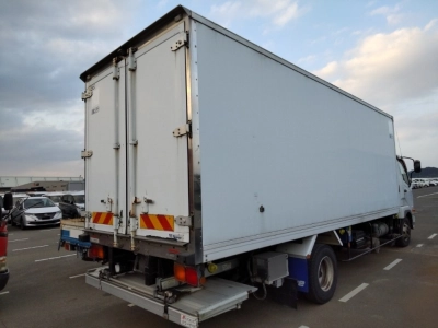 MITSUBISHI FUSO FIGHTER
