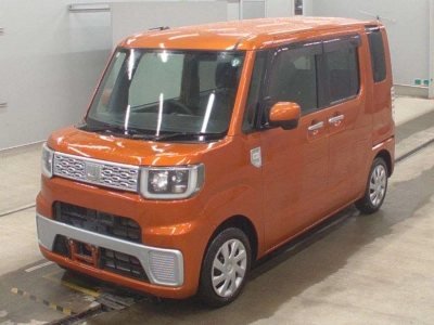 DAIHATSU WAKE