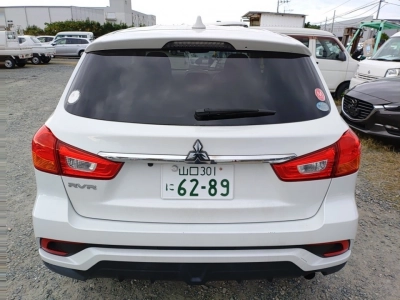 MITSUBISHI RVR