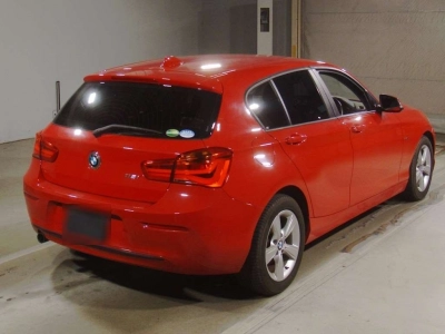 BMW 1 SERIES