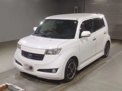 TOYOTA BB