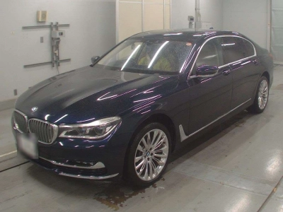 BMW 7 SERIES