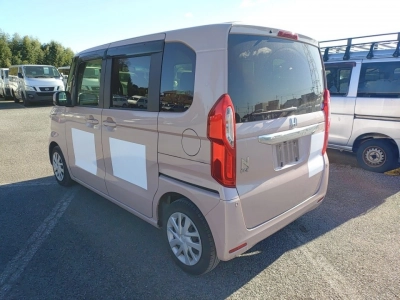 HONDA N BOX