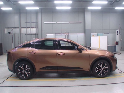 TOYOTA CROWN CROSSOVER