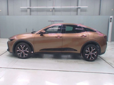 TOYOTA CROWN CROSSOVER