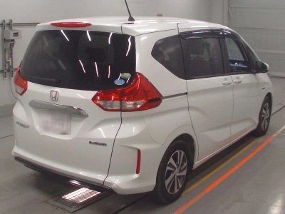 HONDA FREED + HYBRID