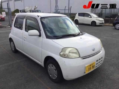 DAIHATSU ESSE