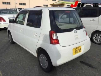 DAIHATSU ESSE