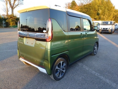 MITSUBISHI EK X SPACE