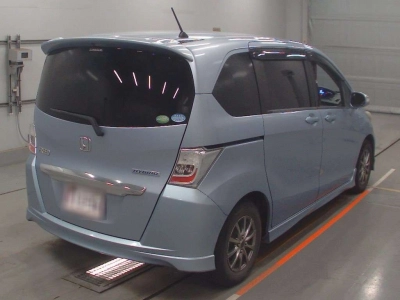 HONDA FREED HYBRID
