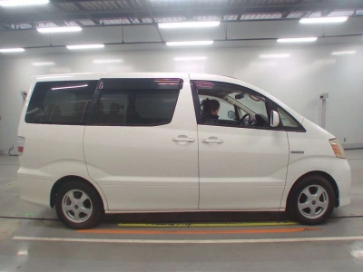 TOYOTA ALPHARD HYBRID