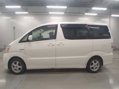 TOYOTA ALPHARD HYBRID