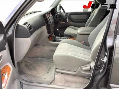 TOYOTA LAND CRUISER 100