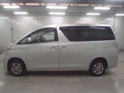 TOYOTA VELLFIRE HYBRID