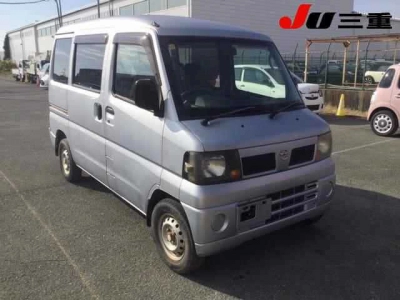 NISSAN CLIPPER VAN
