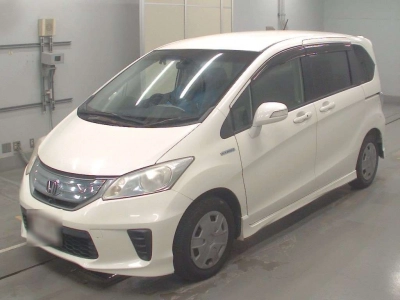 HONDA FREED HYBRID