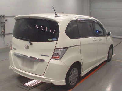 HONDA FREED HYBRID