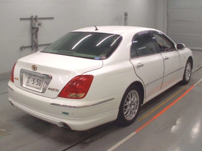 TOYOTA CROWN MAJESTA