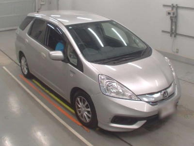 HONDA FIT SHUTTLE HYBRID