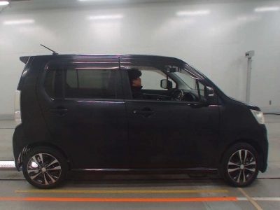SUZUKI WAGON R STINGRAY