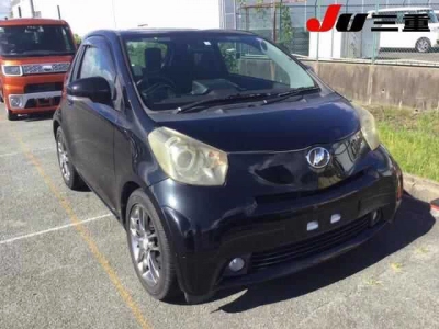 TOYOTA IQ