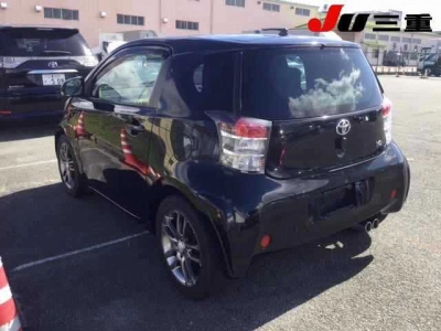 TOYOTA IQ
