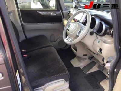 HONDA N BOX +