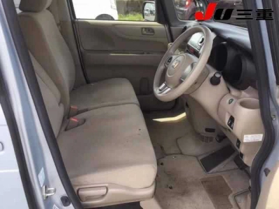 HONDA N BOX +
