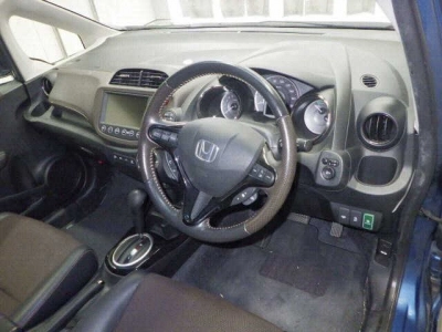HONDA FIT SHUTTLE