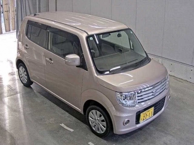 SUZUKI MRWAGON