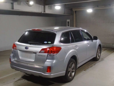 SUBARU OUTBACK