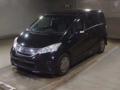 HONDA FREED HYBRID
