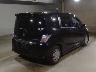 HONDA FREED HYBRID