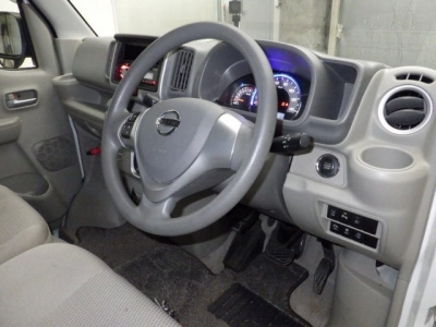 NISSAN NV100 CLIPPER RIO