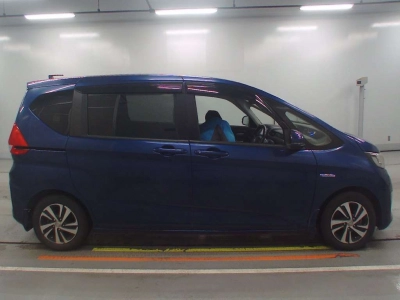 HONDA FREED + HYBRID