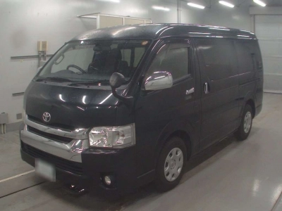 TOYOTA HIACE WAGON