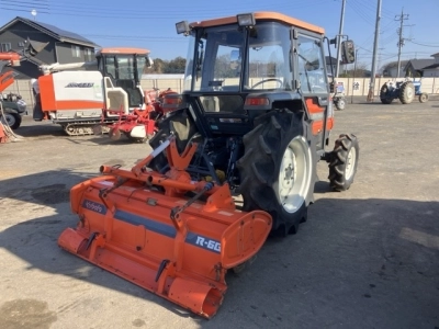 KUBOTA KUBOTA