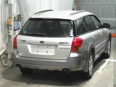 SUBARU OUTBACK