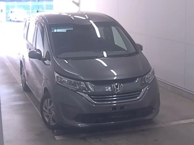 HONDA FREED HYBRID