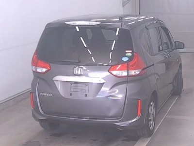 HONDA FREED HYBRID