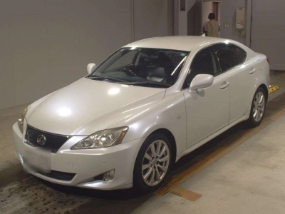 LEXUS IS