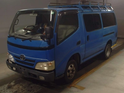 TOYOTA TOYOACE VAN