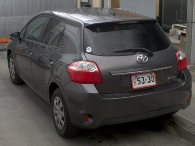TOYOTA AURIS