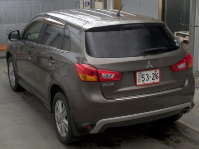 MITSUBISHI RVR